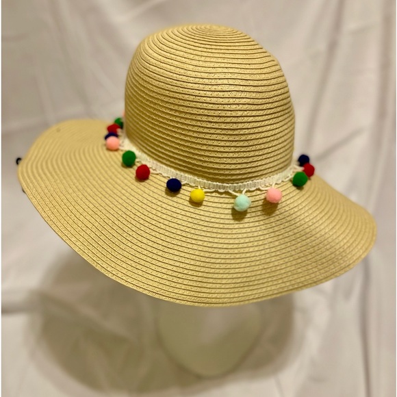 Brand New Pom Pom Straw  Sun Hat - Picture 8 of 8